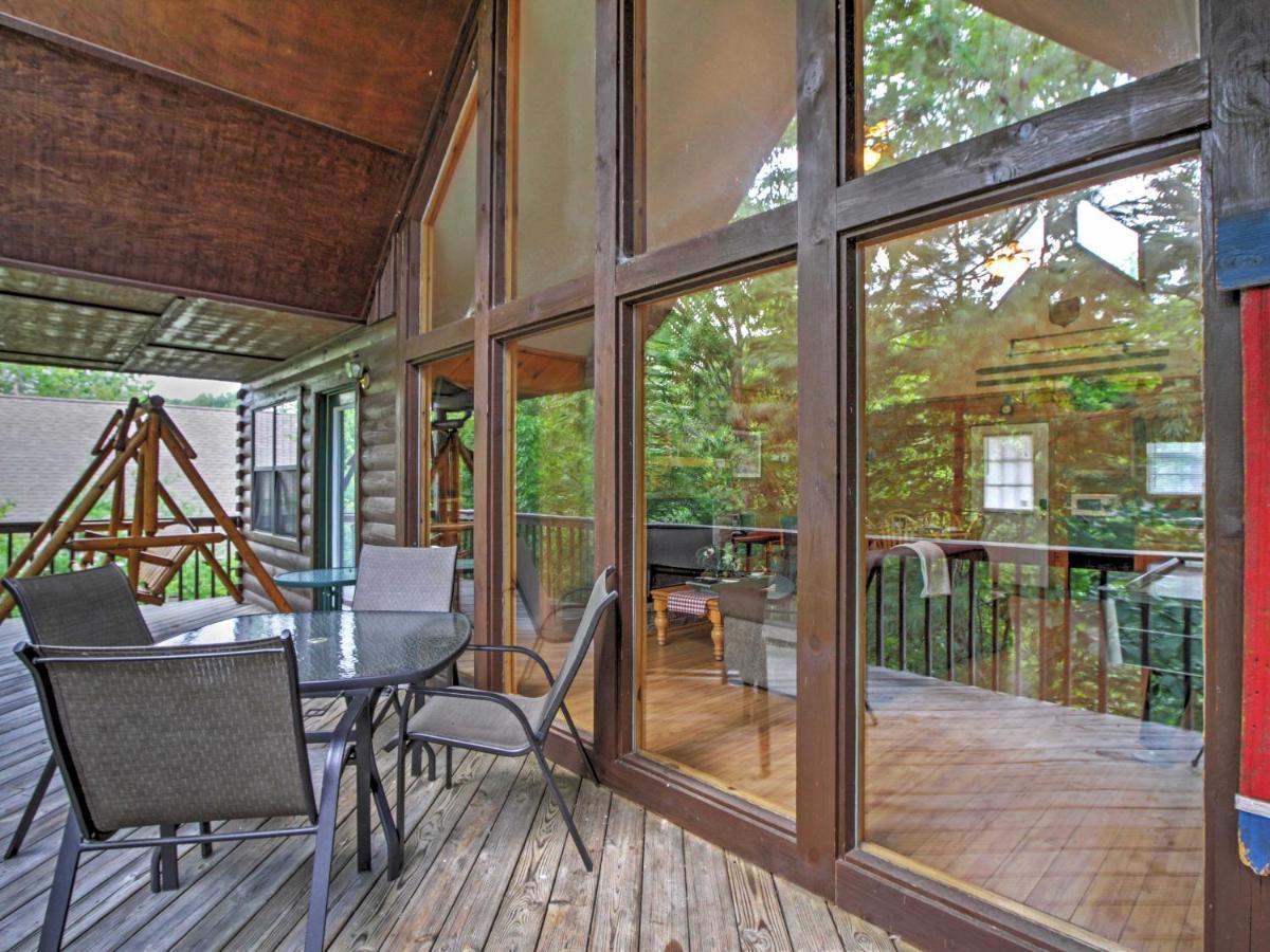Idyllic Cabin With Hot Tub Less Than 2 Mi To Dollywood! Севьервилл Экстерьер фото